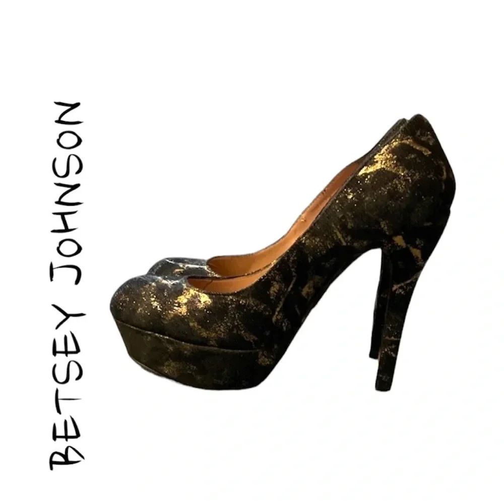 BETSEY Johnson High Heels - Picture 1 of 3